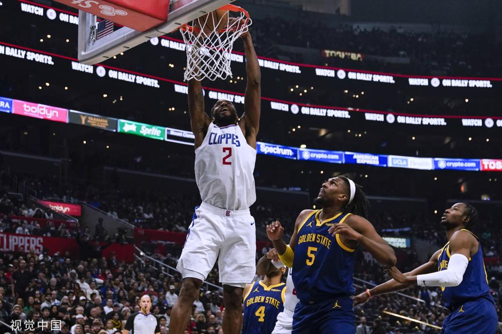 在探讨球员 在探讨球员