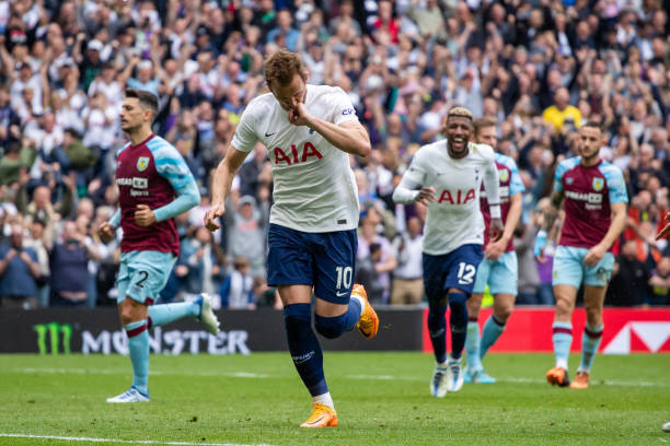 足总被认为 足总被认为